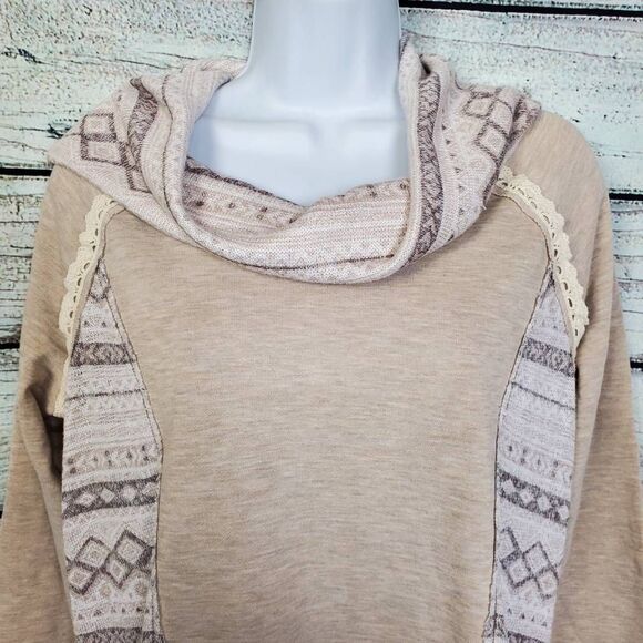 Jolt M Beige Aztec Print Hooded Pullover Long Sleeve Knit Top Boho Lace Detail - Picture 3 of 7